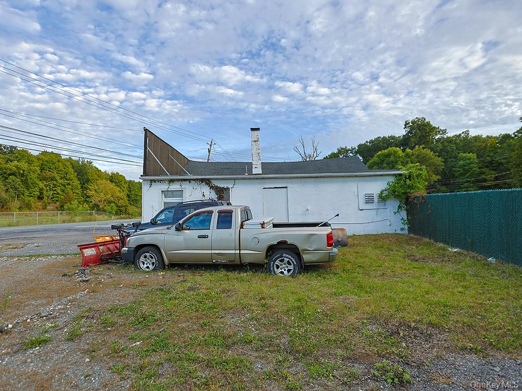 106-112 Bloomingburg Road Property Photo 11