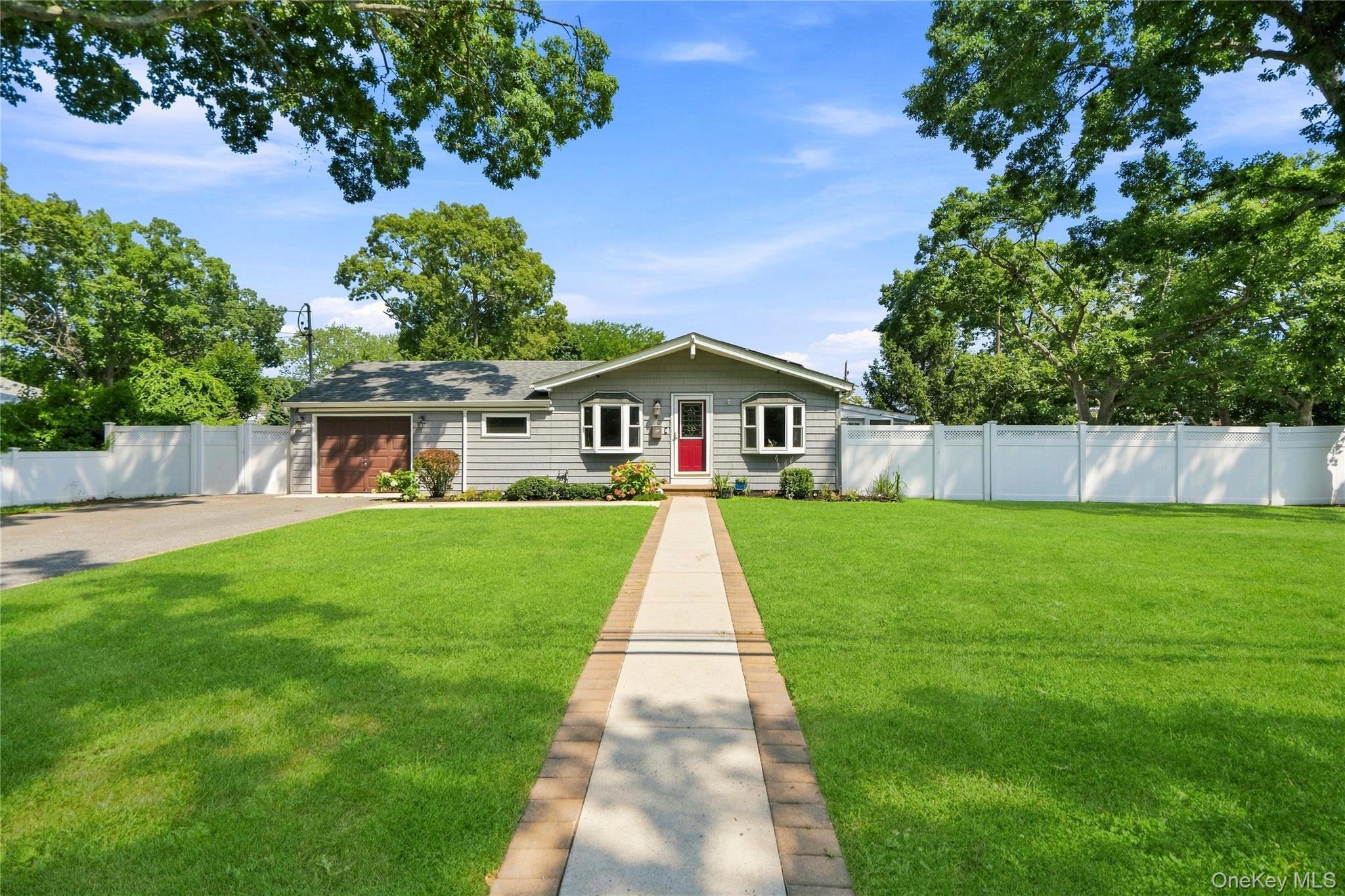 91 Spruce Avenue Property Photo 1