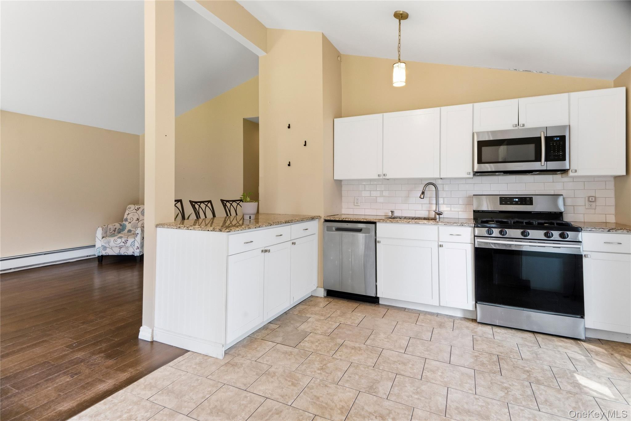 91 Spruce Avenue Property Photo 8