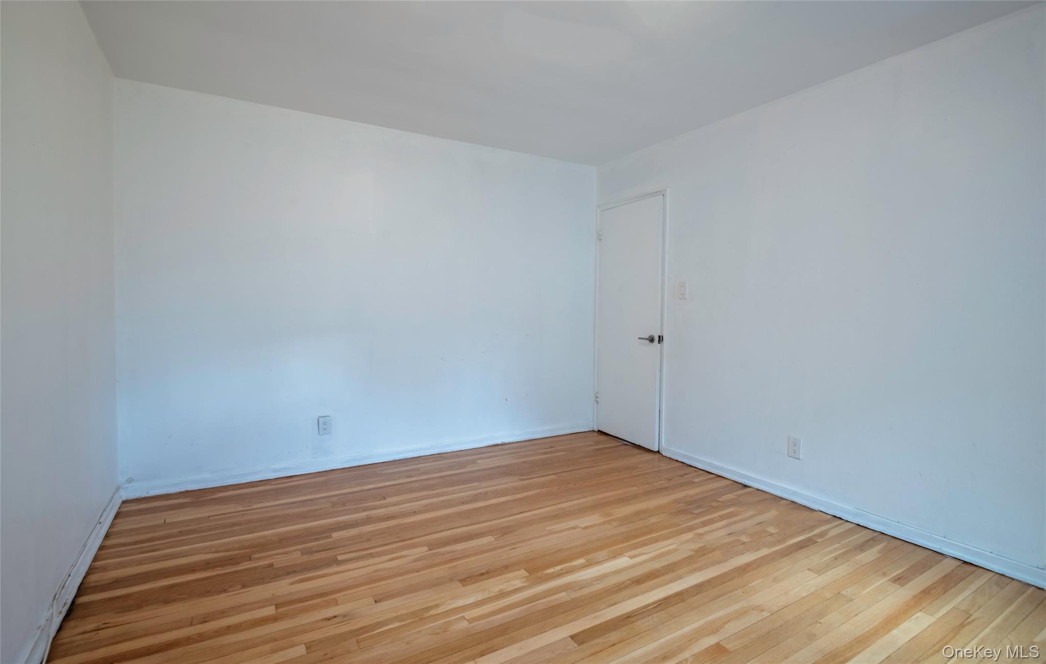 225-24 Manor Road 814 Property Photo 10