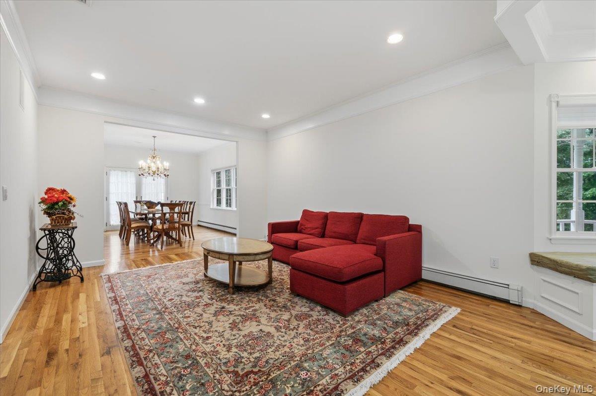 1040 Washington Avenue Property Photo 6