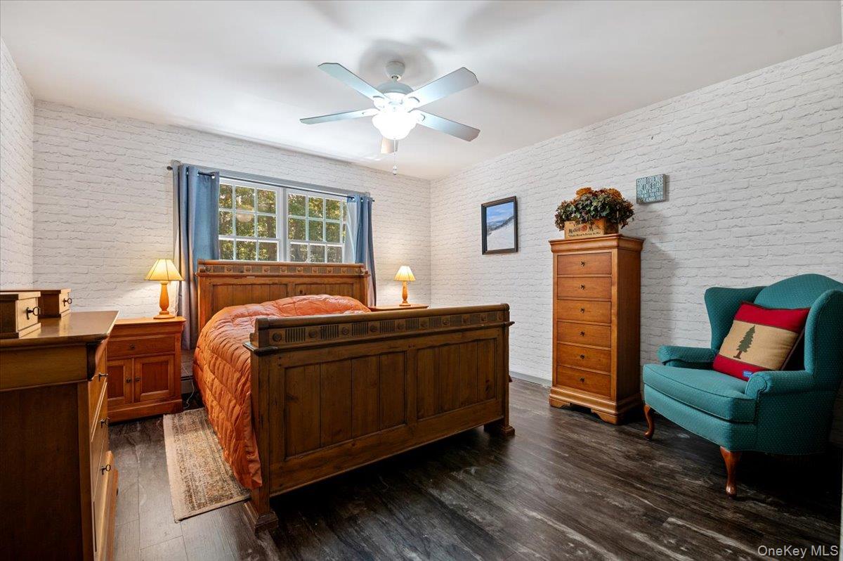1040 Washington Avenue Property Photo 31
