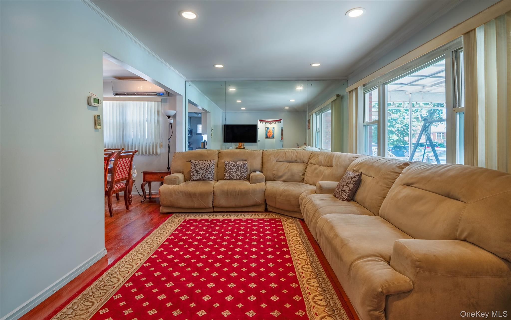 82-56 250th Street Property Photo 4