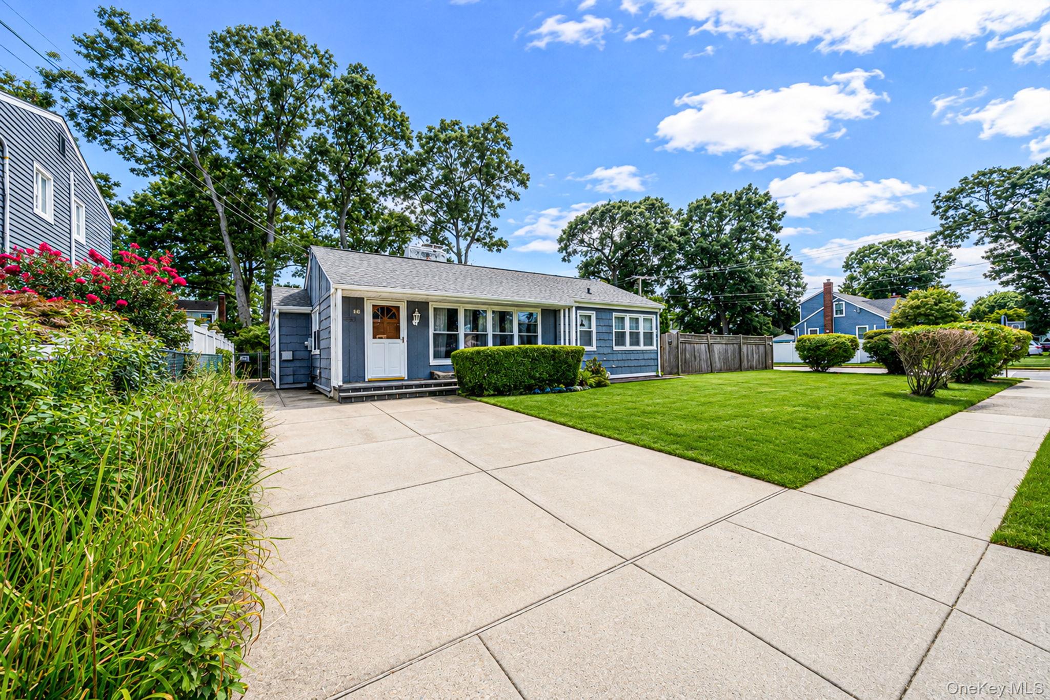 92 Parkhill Avenue Property Photo 2