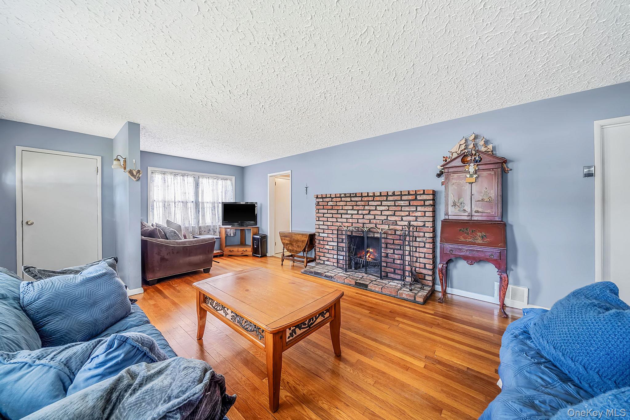 92 Parkhill Avenue Property Photo 6