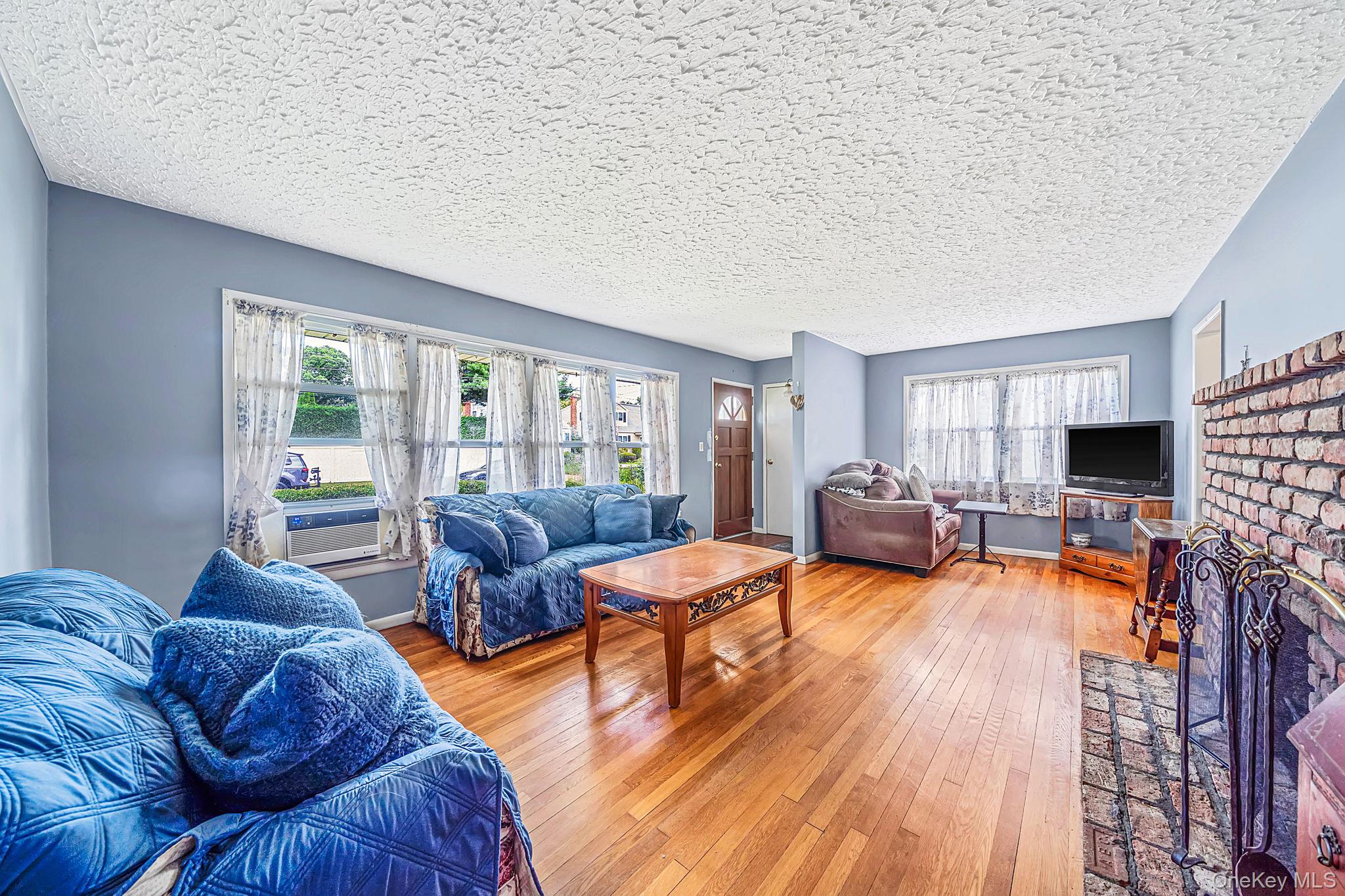 92 Parkhill Avenue Property Photo 7