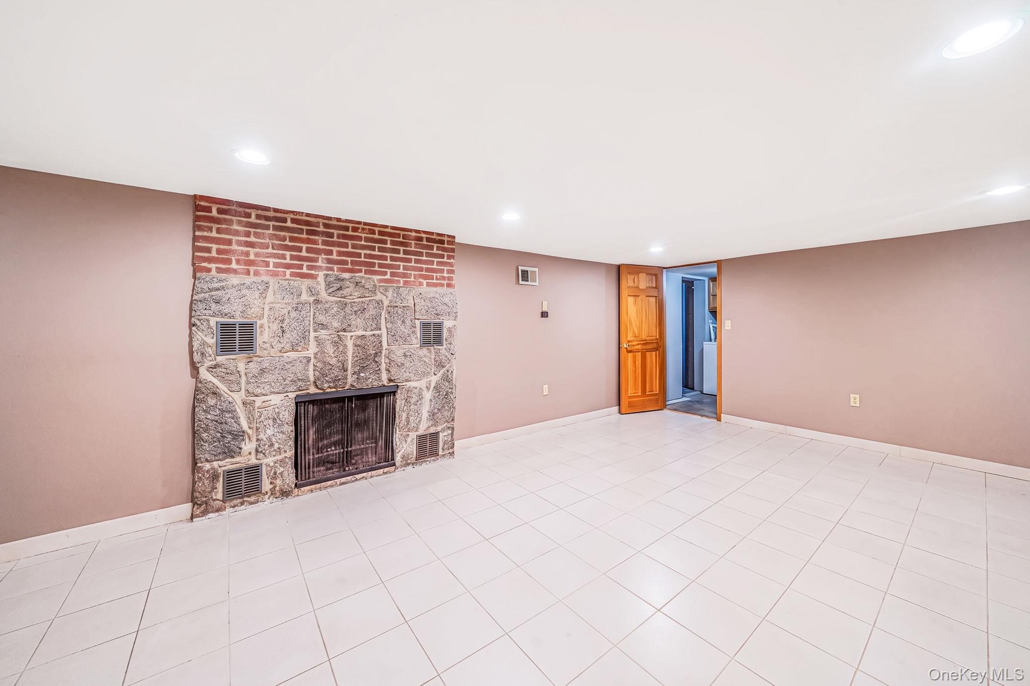 92 Parkhill Avenue Property Photo 21