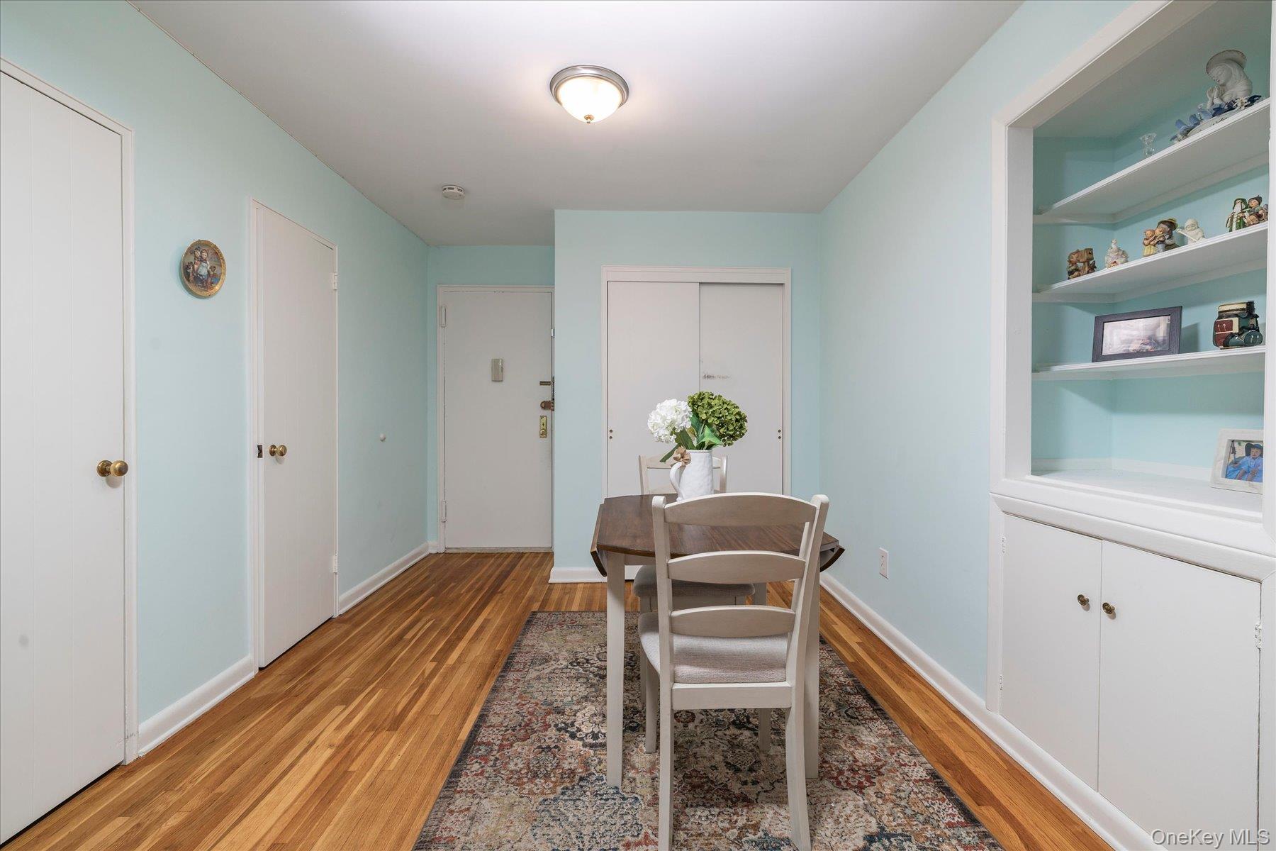 120 Morris Avenue C9 Property Photo 17
