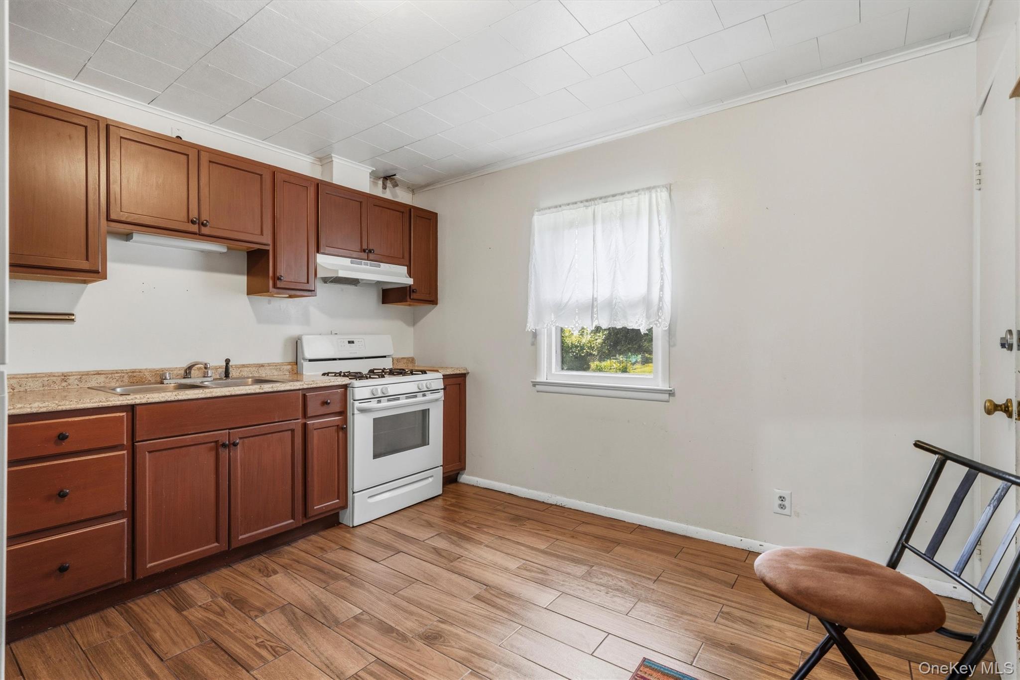 118 Ryan Street Property Photo 10