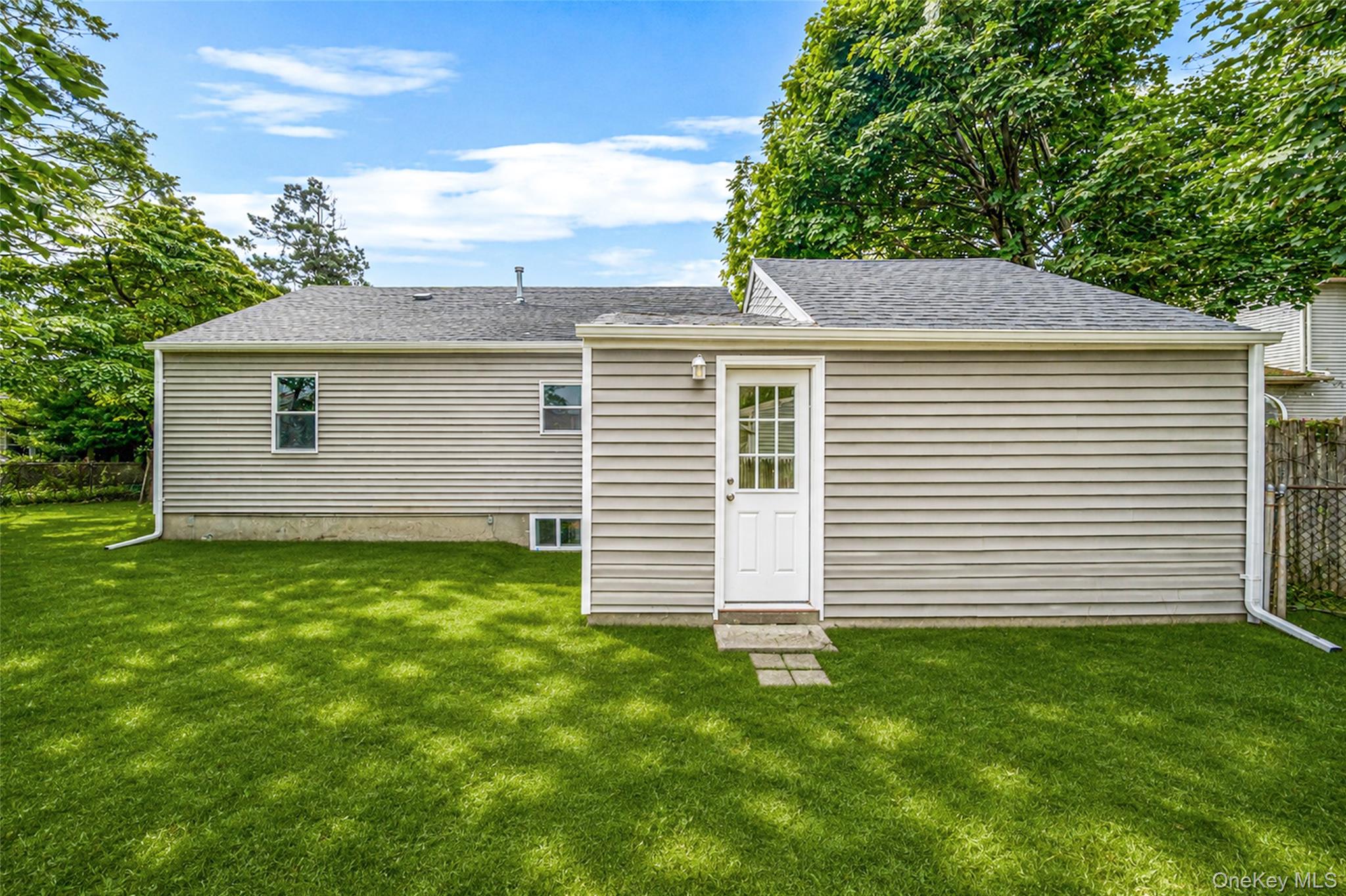 2 Storey Avenue Property Photo 24