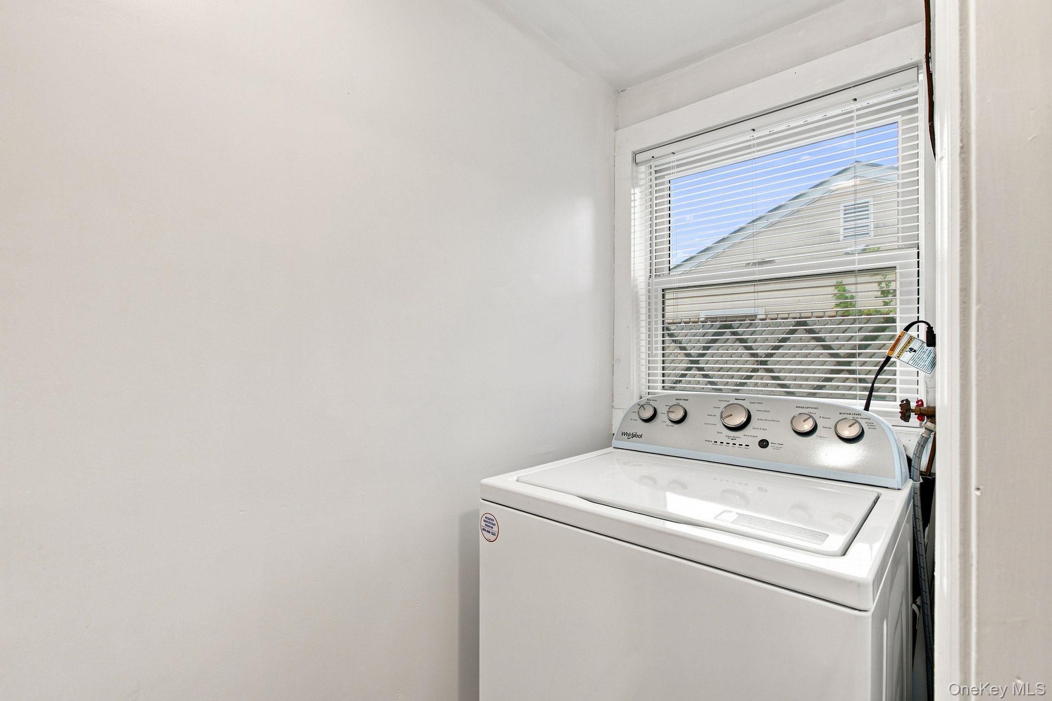 10 Kwiecinski Street Property Photo 22