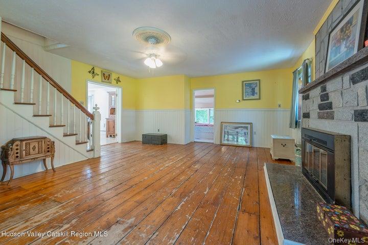 97 Leslie Road Property Photo 12
