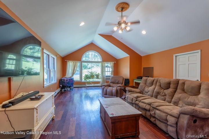 97 Leslie Road Property Photo 24