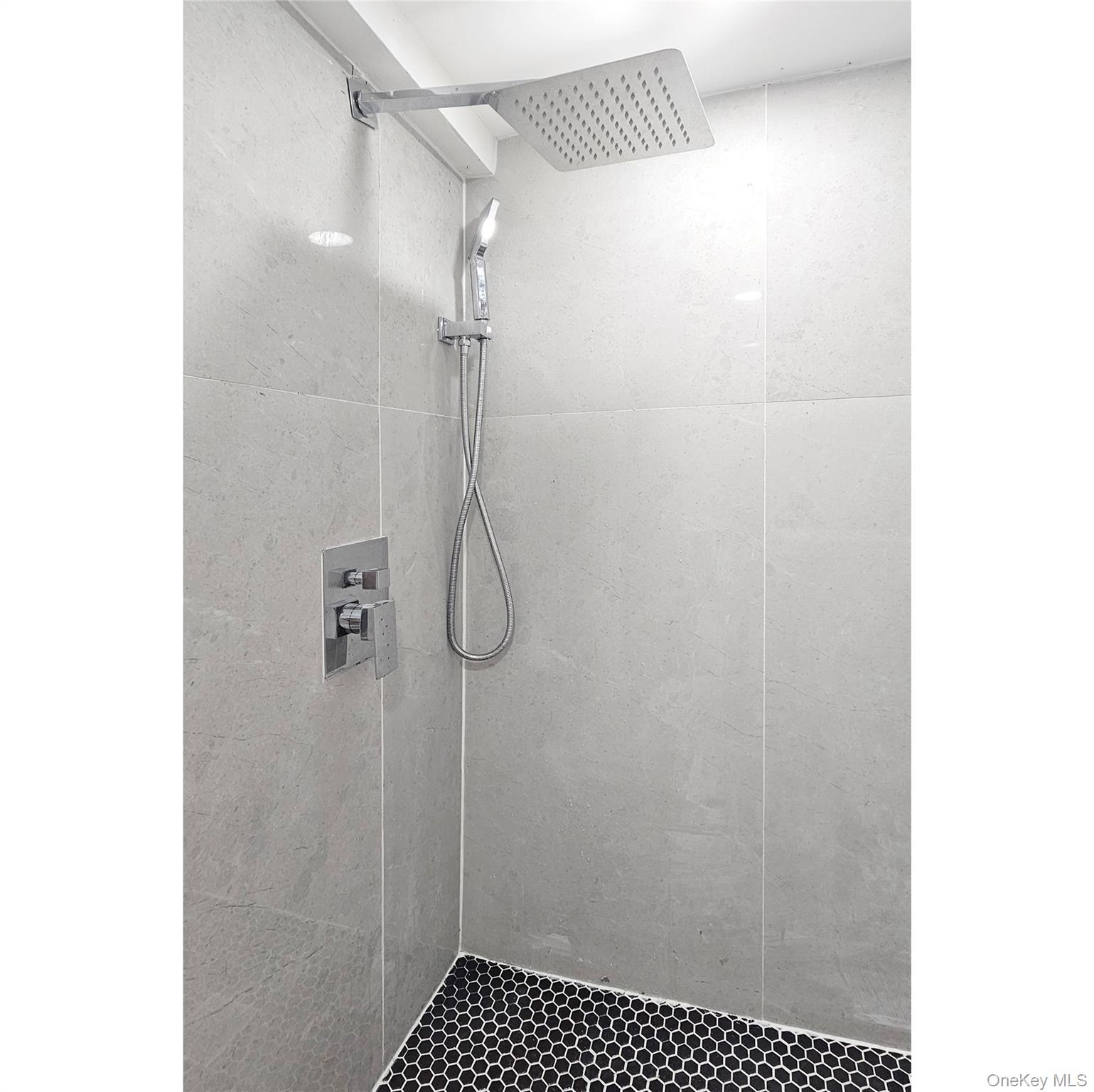 15403 118th Avenue Property Photo 5