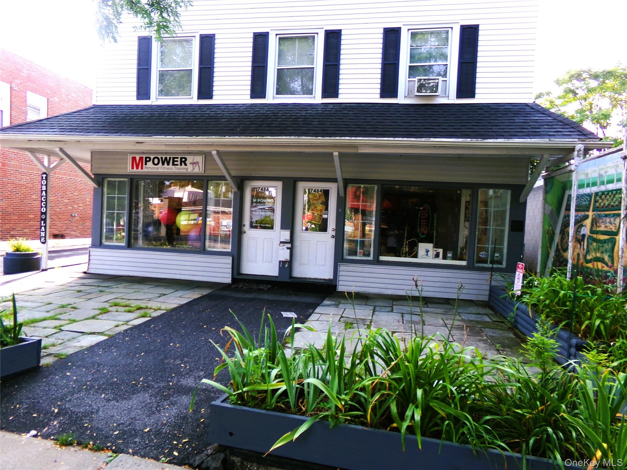 7484 S Broadway Property Photo 2