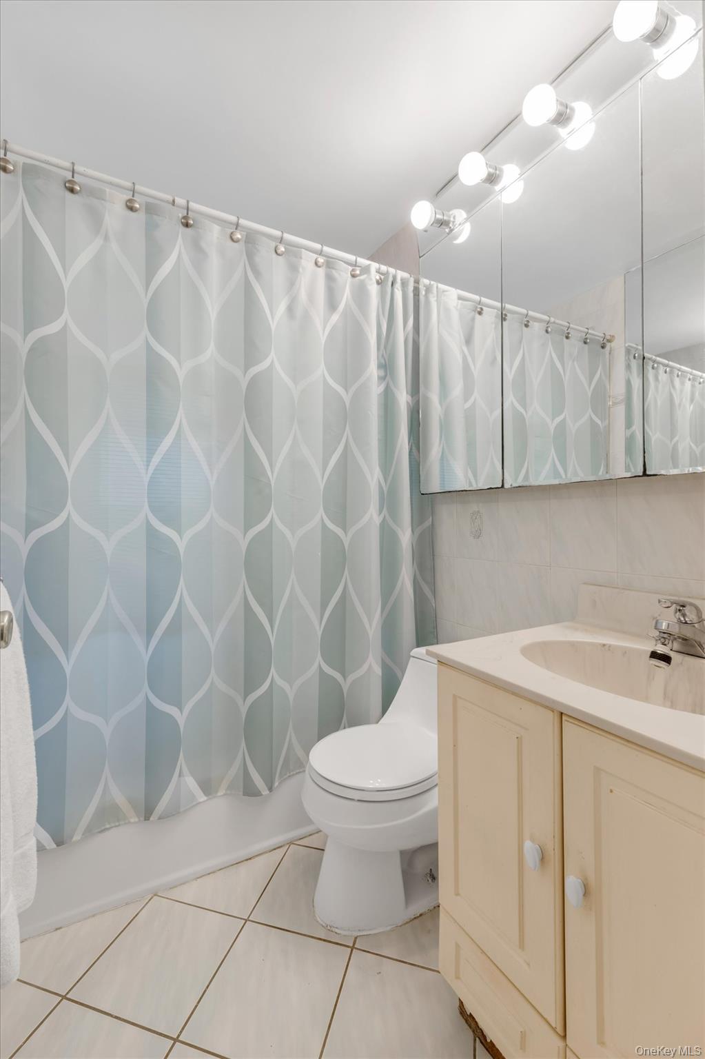 82-11 262nd Street Property Photo 12
