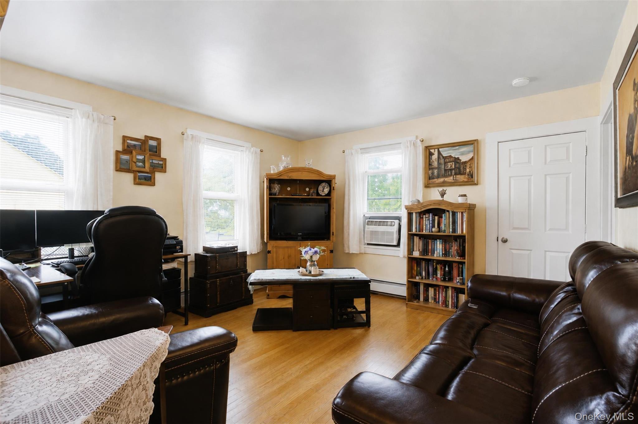 24 Round Lake Avenue Property Photo 8