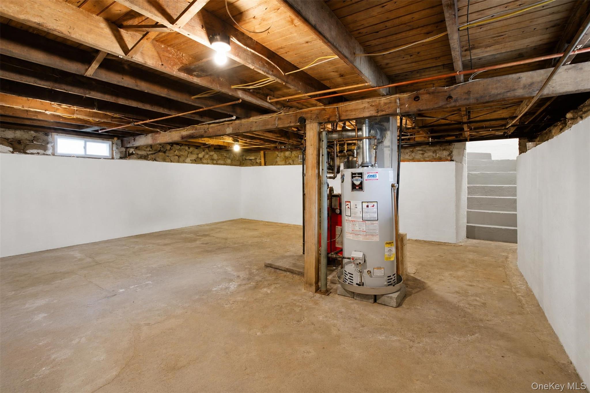 24 Round Lake Avenue Property Photo 22