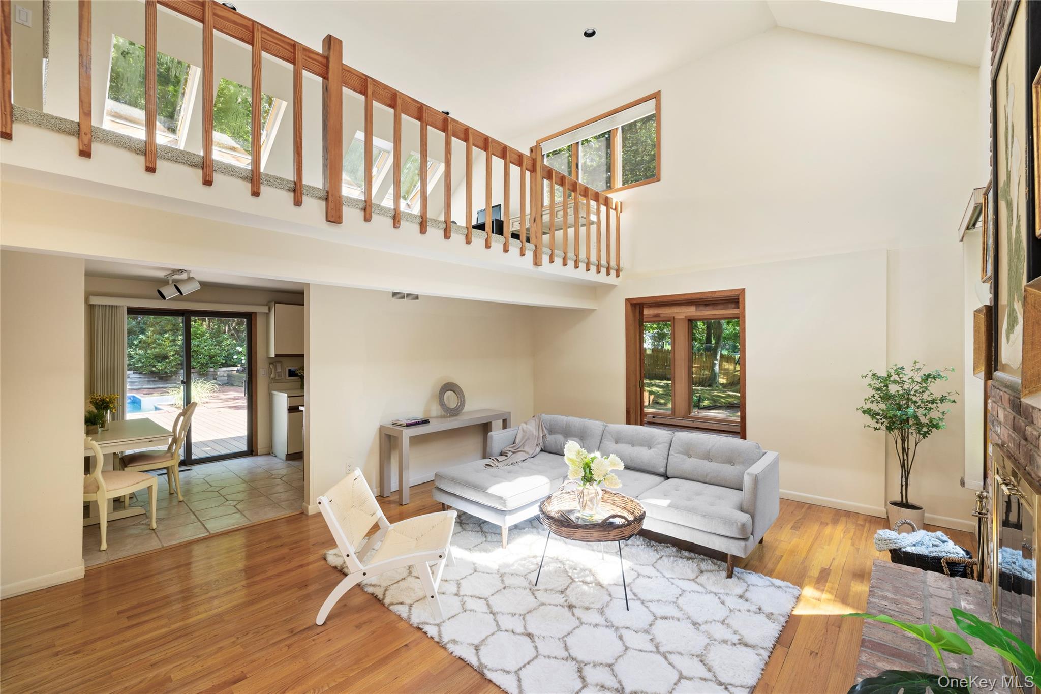 69 Glenview Drive Property Photo 4