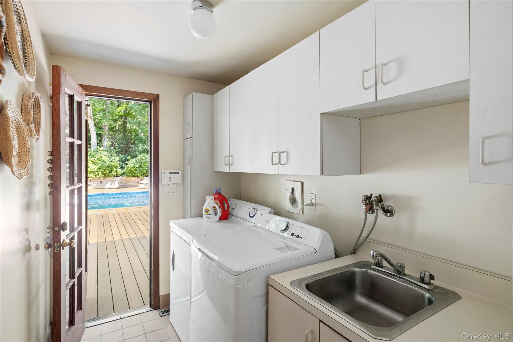 69 Glenview Drive Property Photo 10