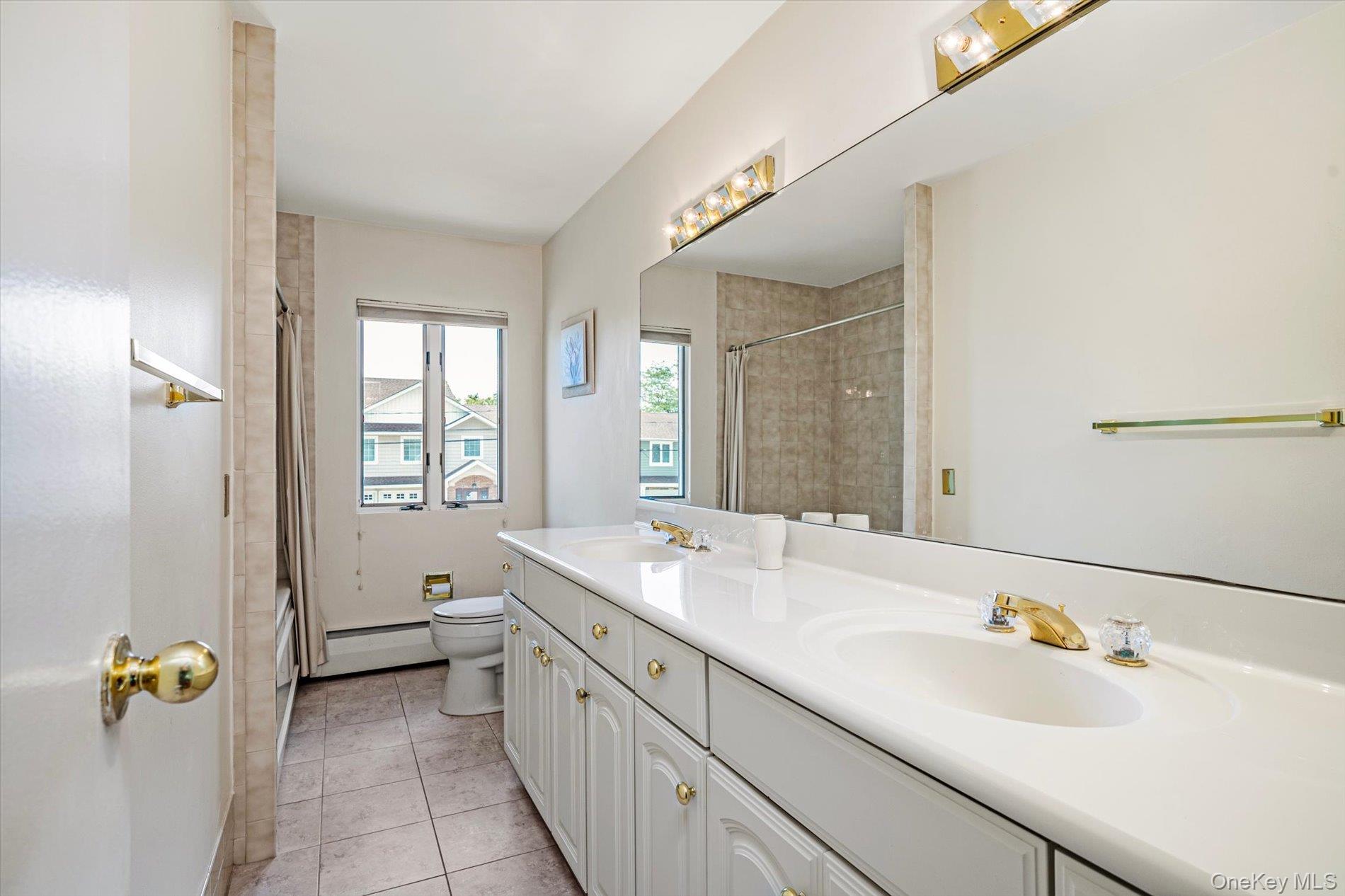 2075 Berkley Lane Property Photo 19