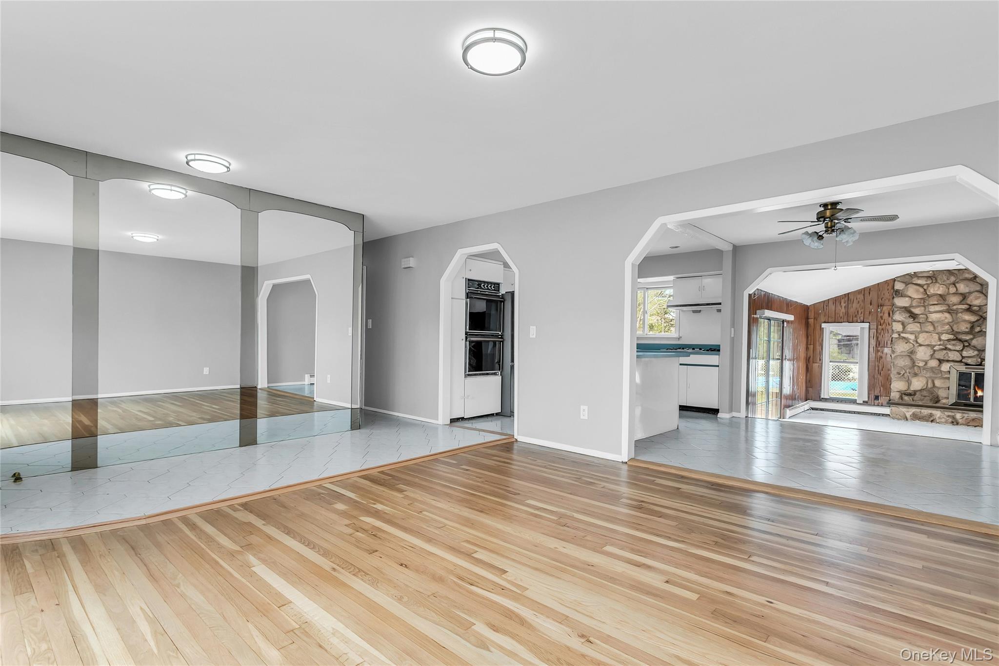 581 Plainview Road Property Photo 5