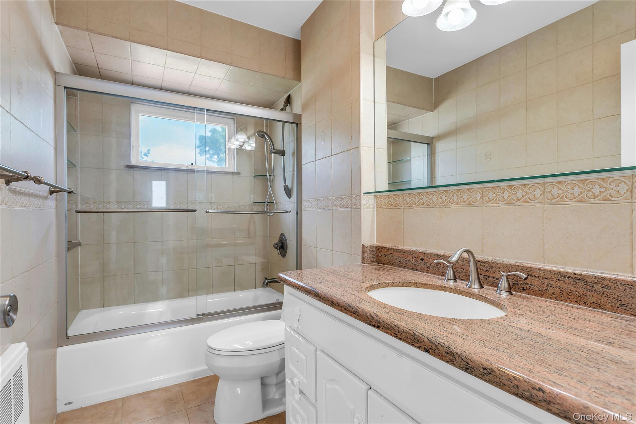 581 Plainview Road Property Photo 15