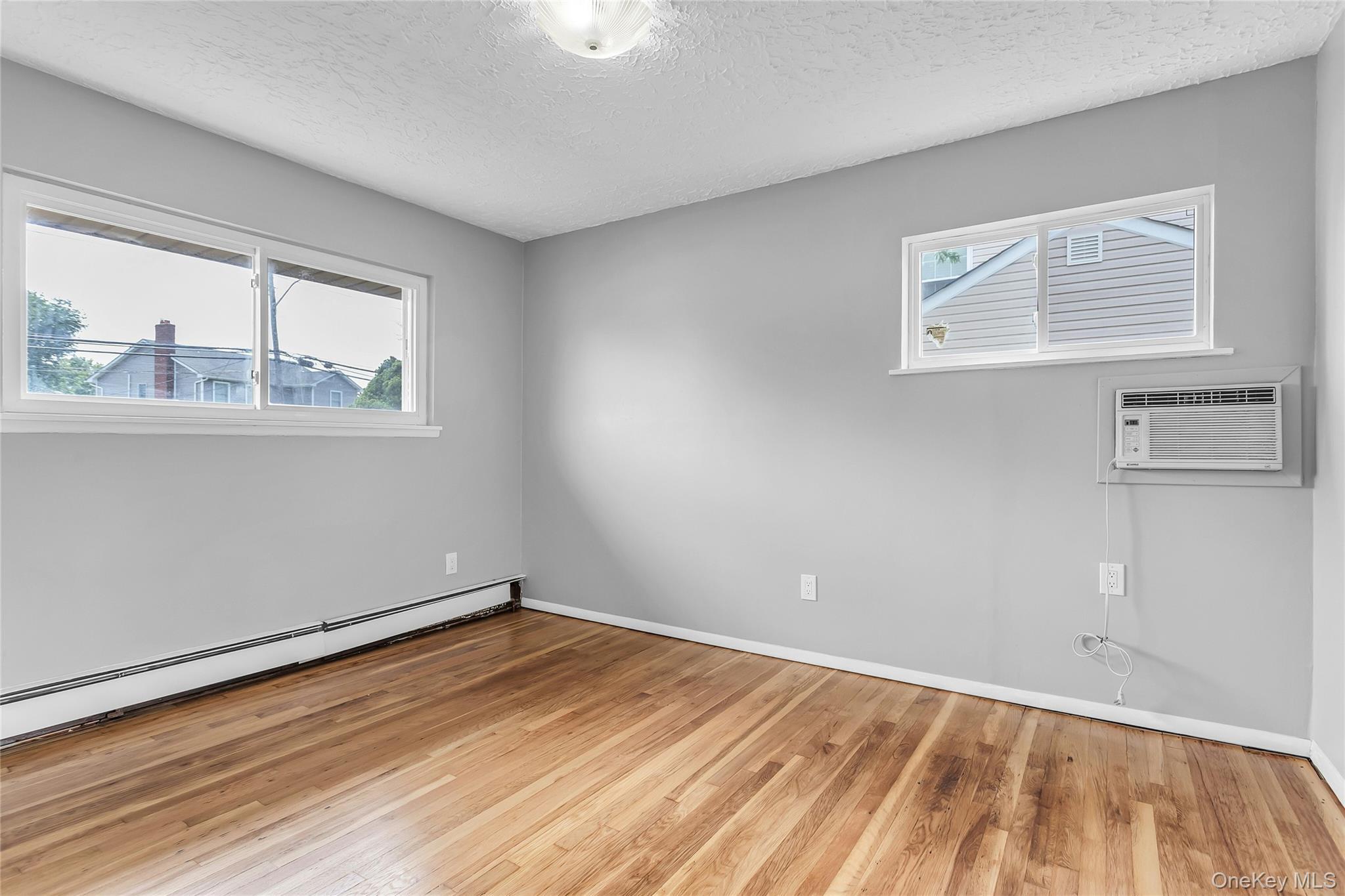 581 Plainview Road Property Photo 16