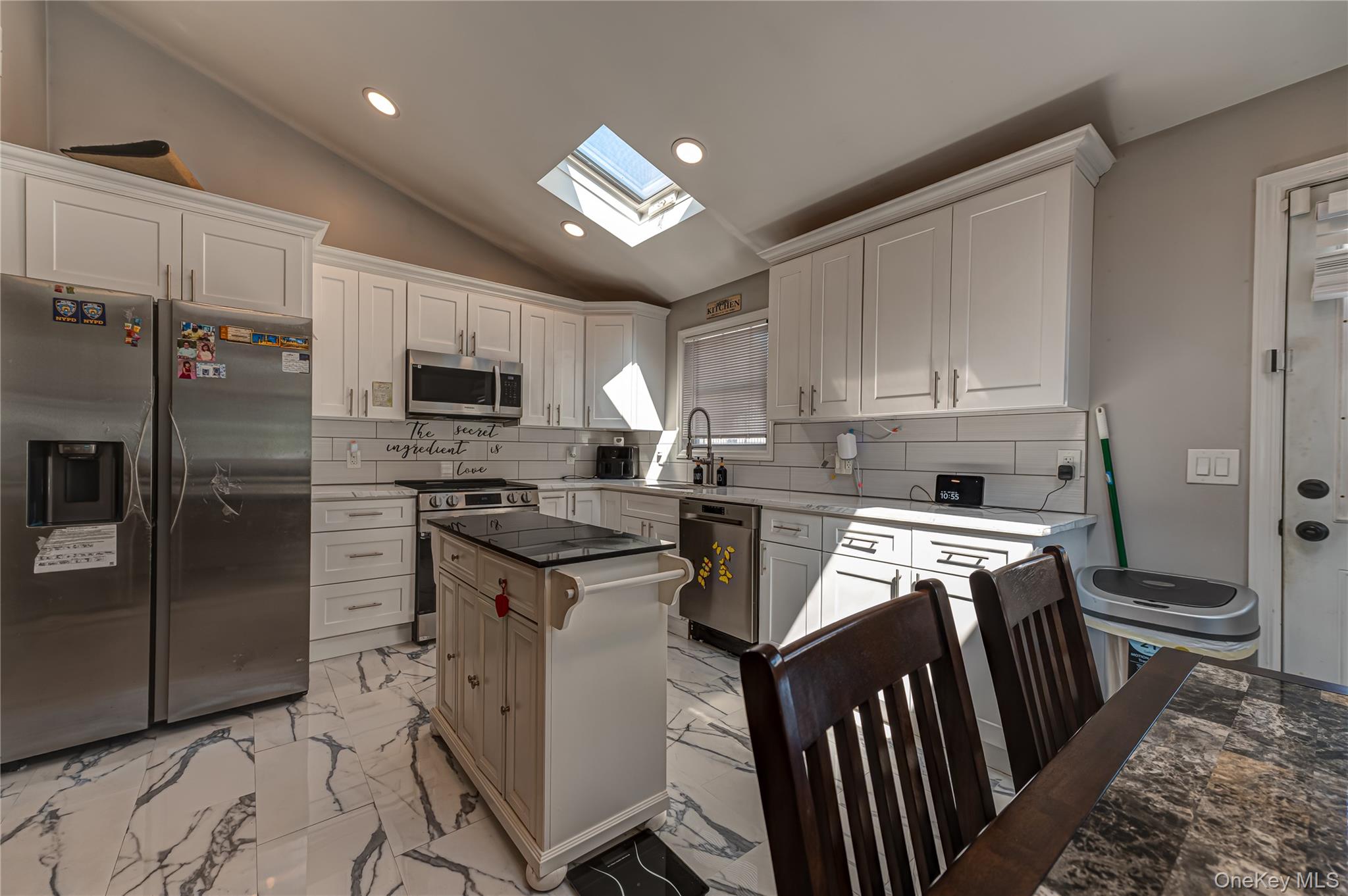 429 Ontario Street Property Photo 11