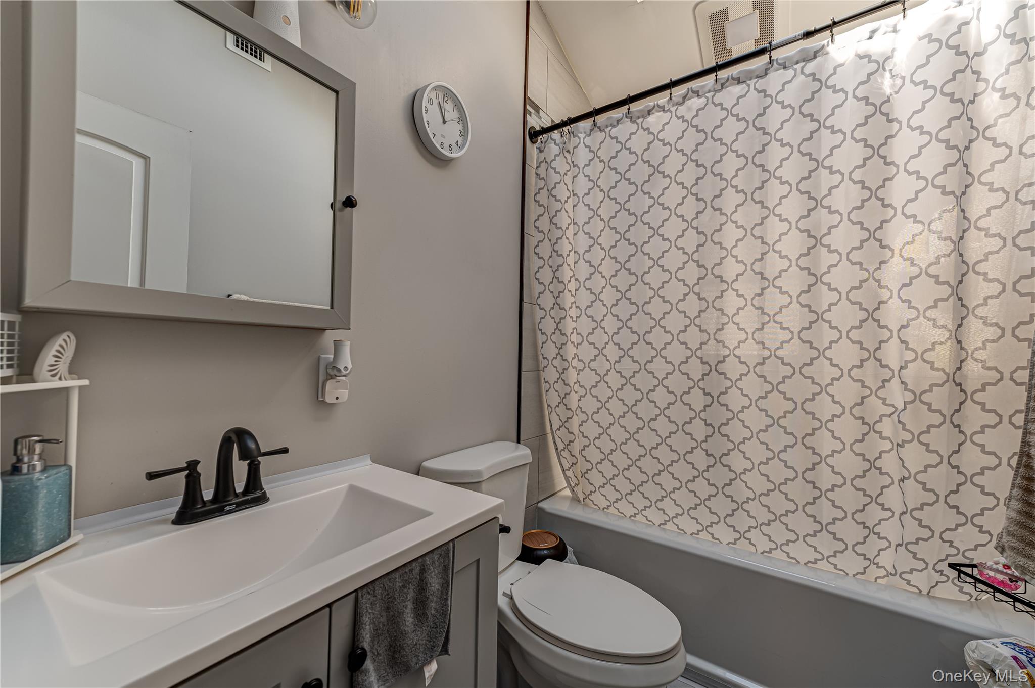 429 Ontario Street Property Photo 15