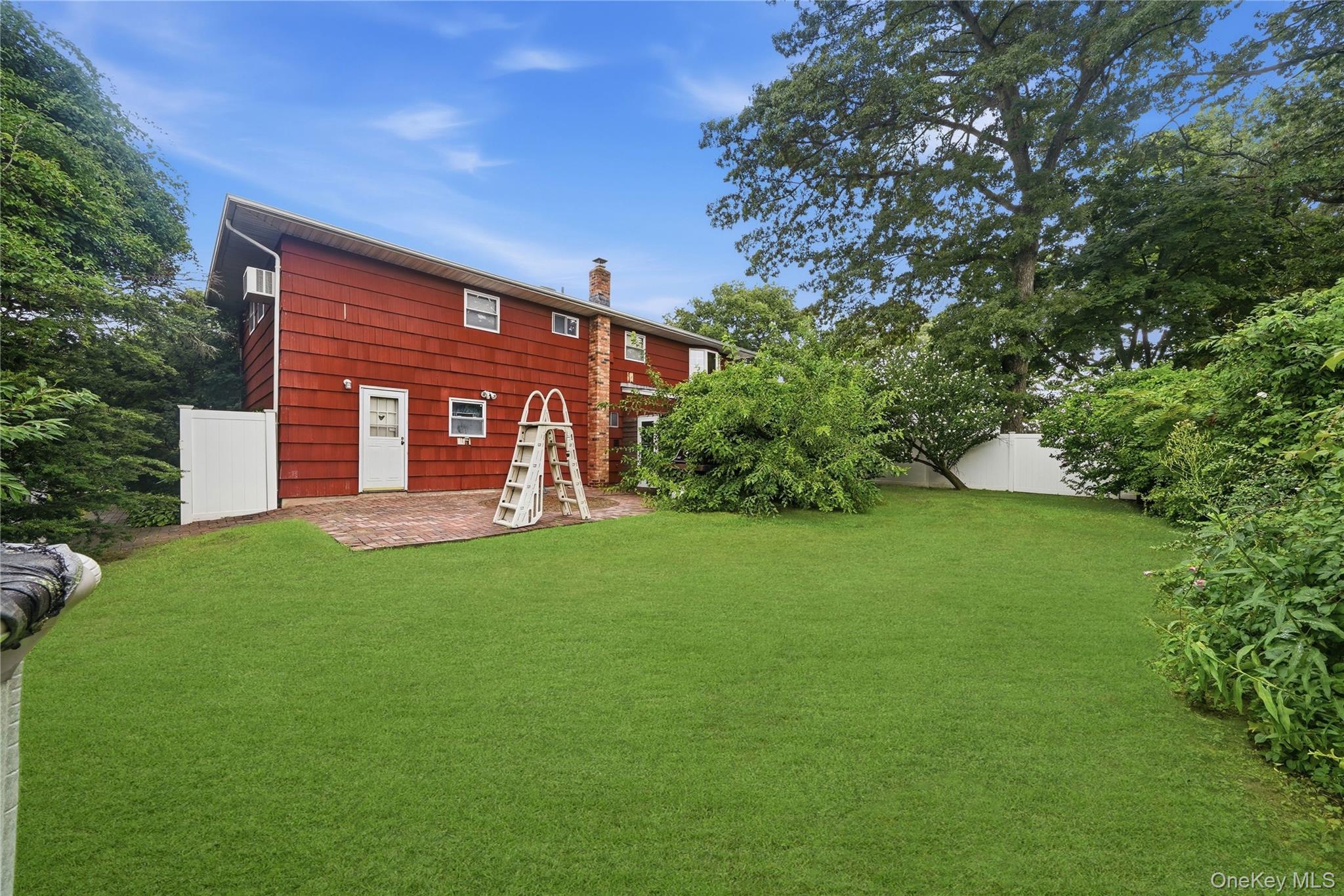 42 Harvard Street Property Photo 2