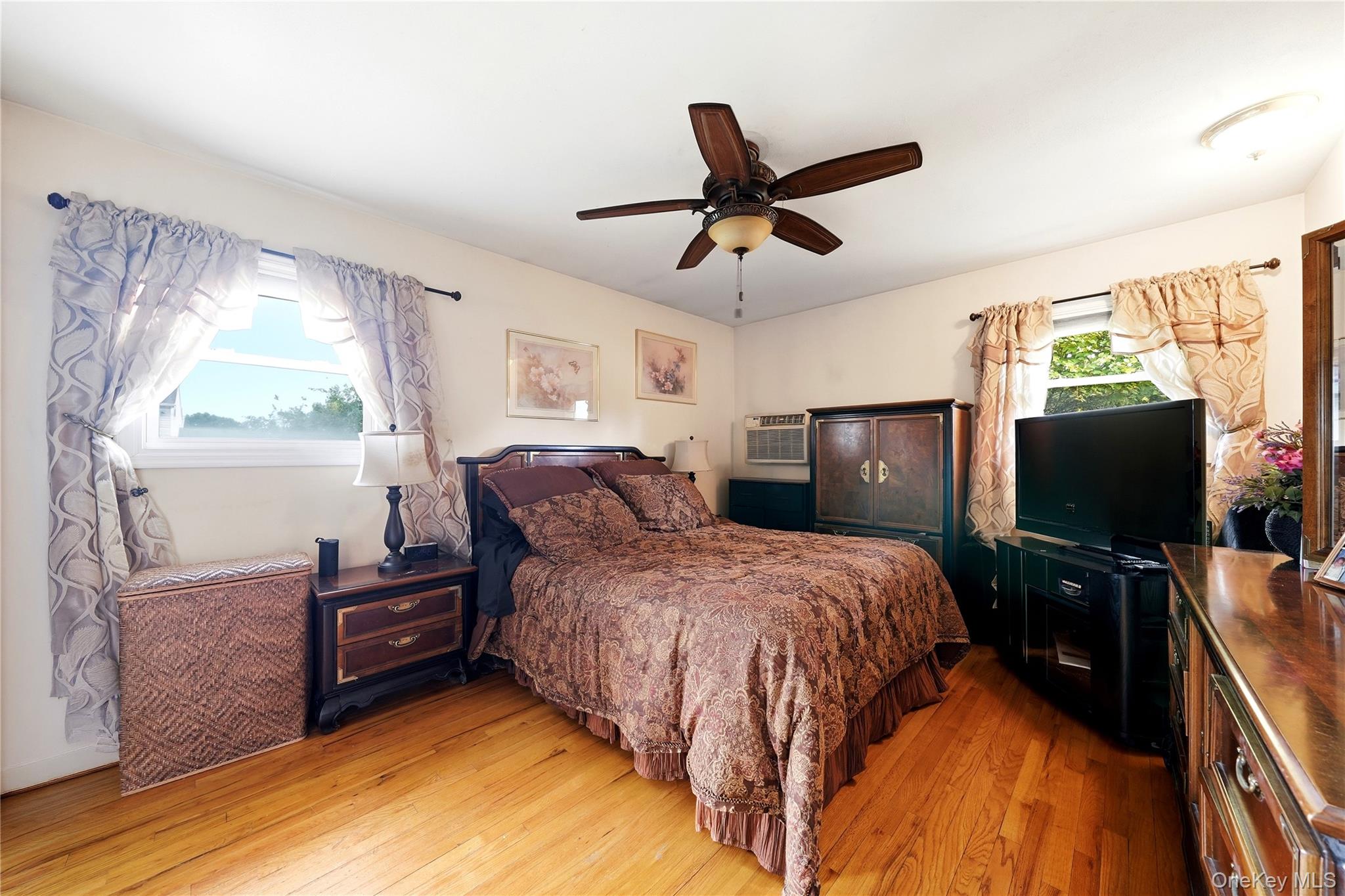 42 Harvard Street Property Photo 14