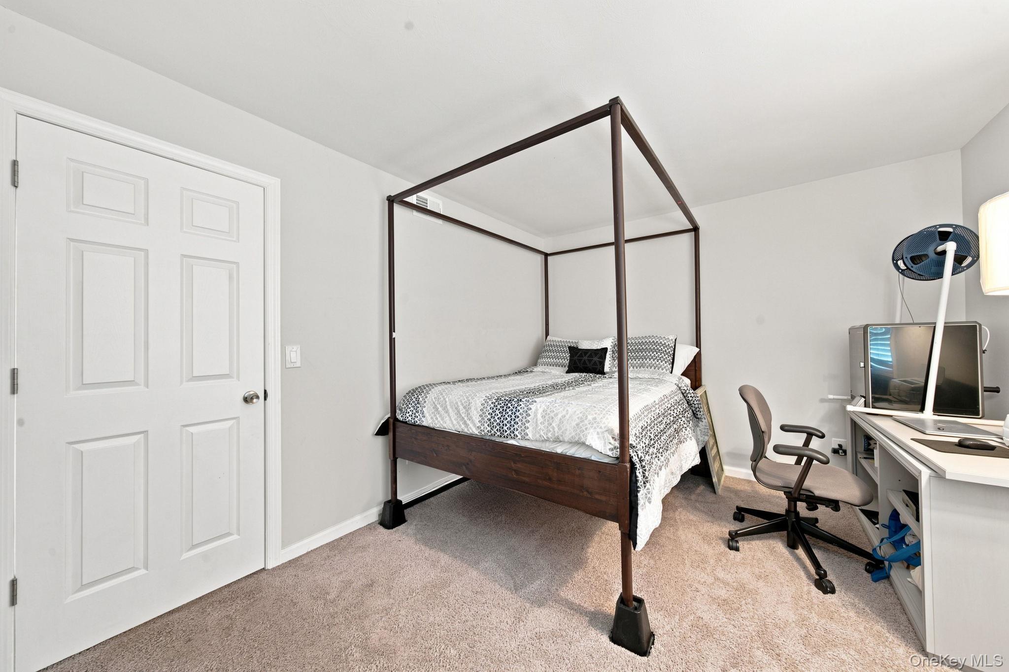 53 Miller Place Road Property Photo 18