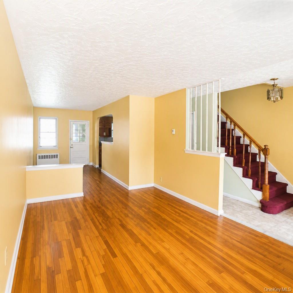 3029 Matthews Avenue Property Photo 3