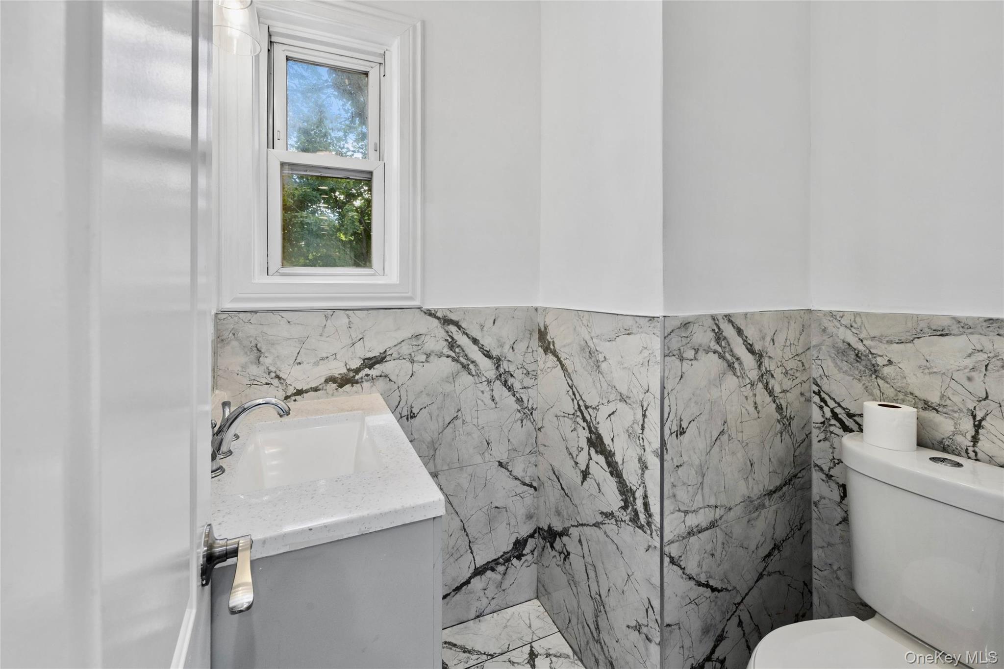 1631 Paulding Avenue Property Photo 18