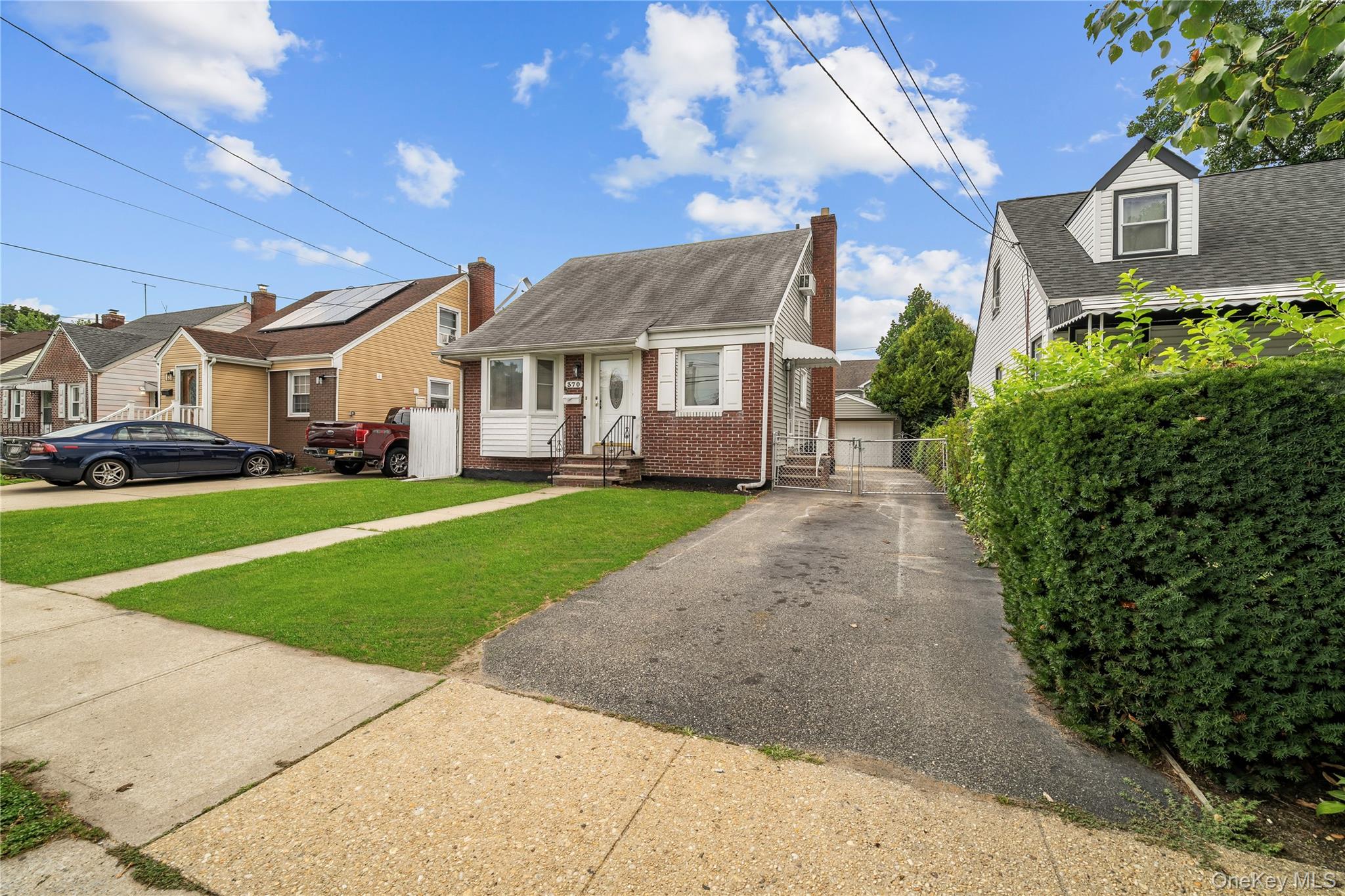 370 Locust Avenue Property Photo 1