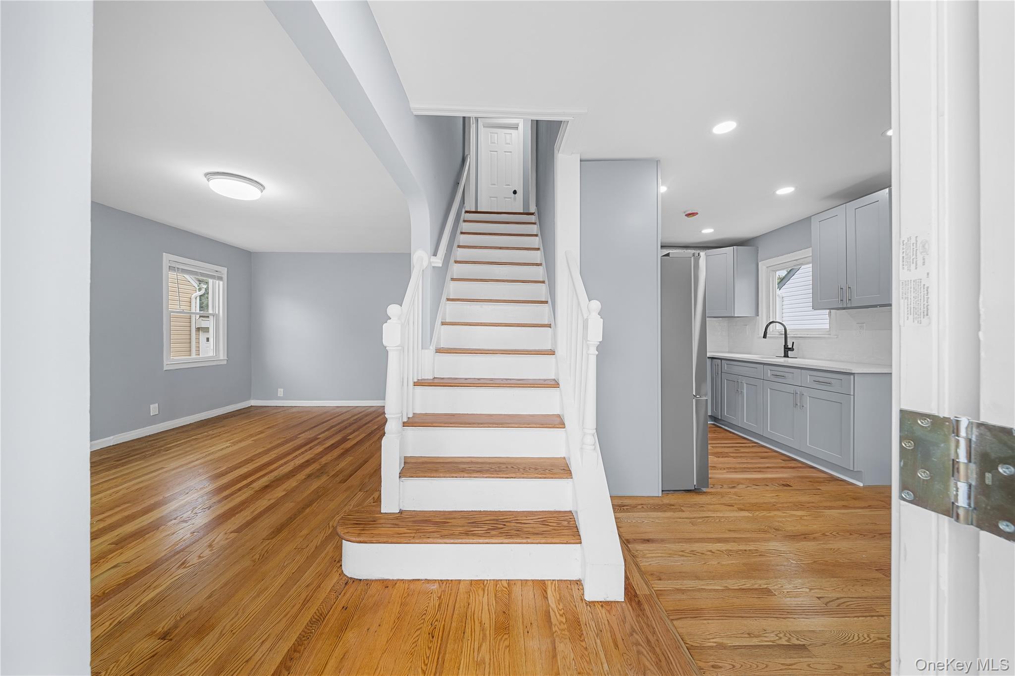 370 Locust Avenue Property Photo 3