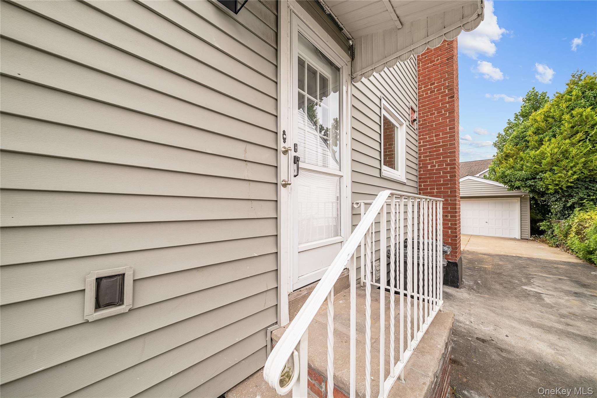 370 Locust Avenue Property Photo 24