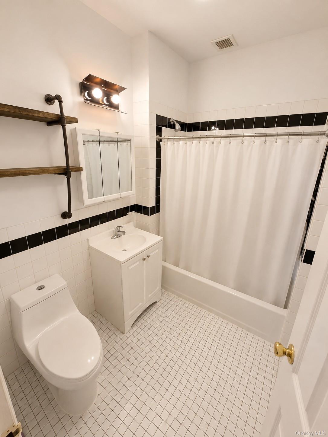 164 W 122nd Street 2 Property Photo 5