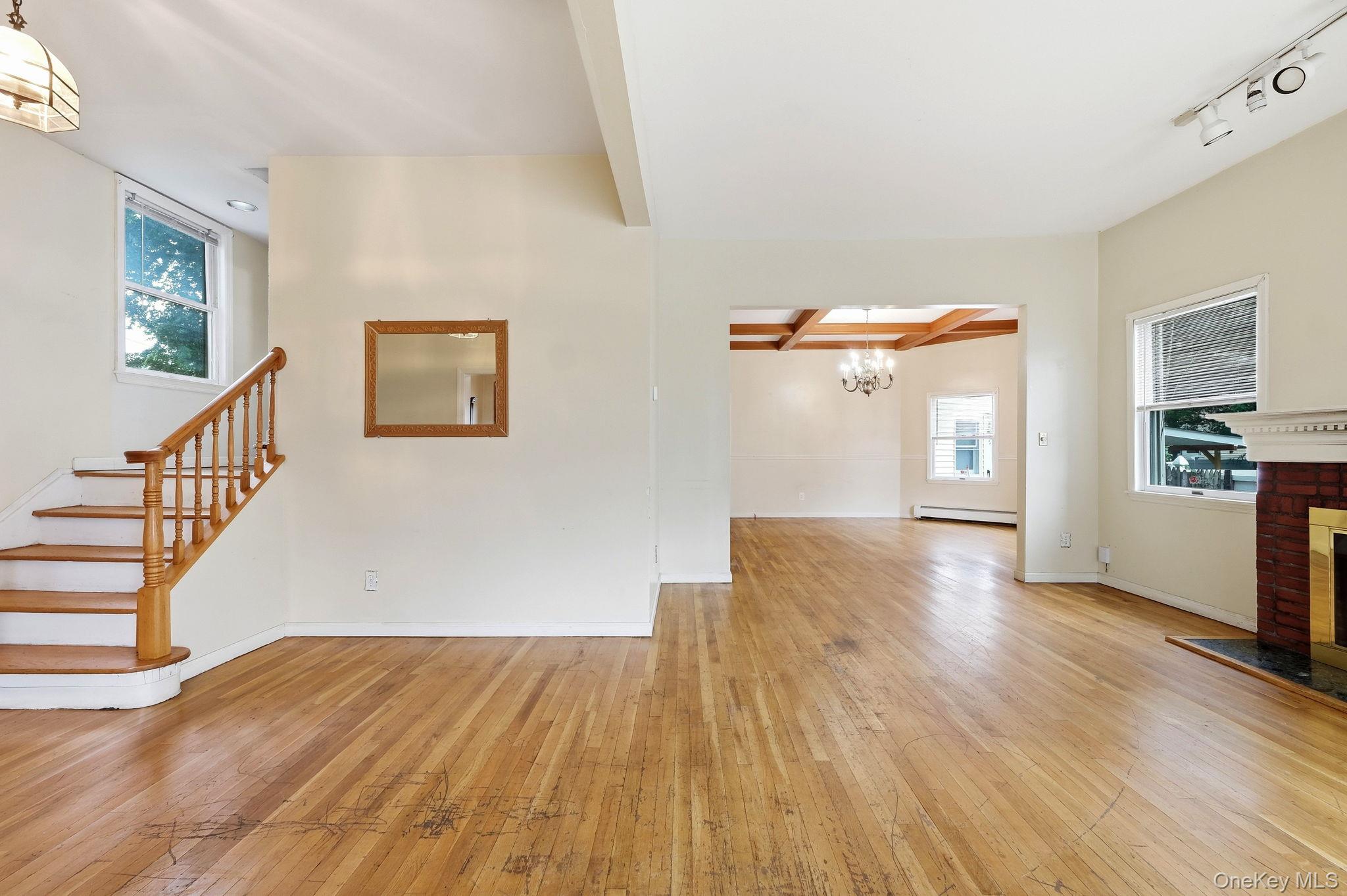 105 N Corona Avenue Property Photo 14