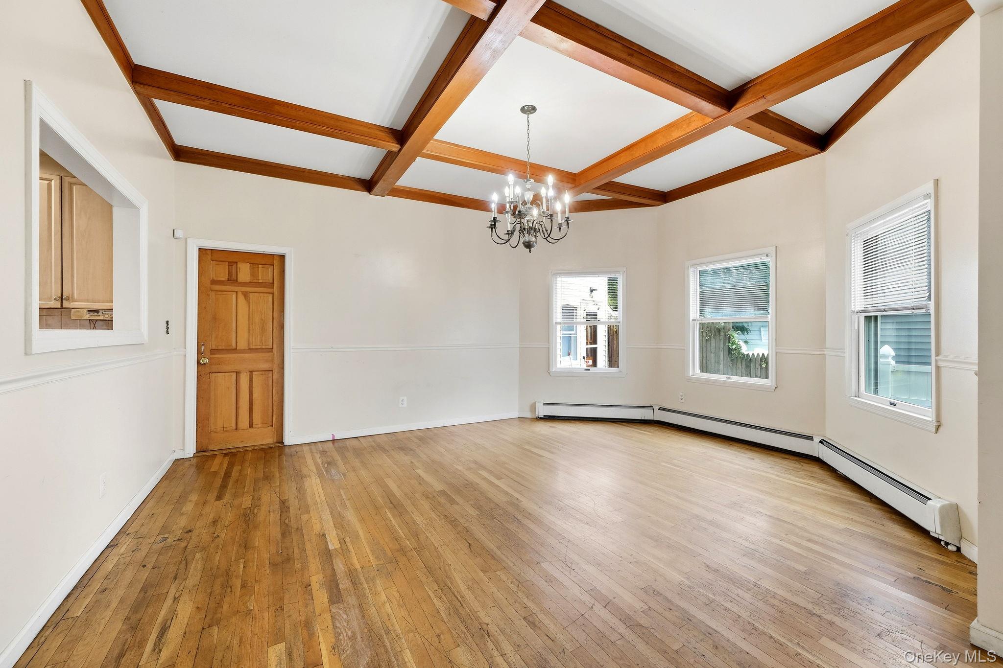 105 N Corona Avenue Property Photo 16