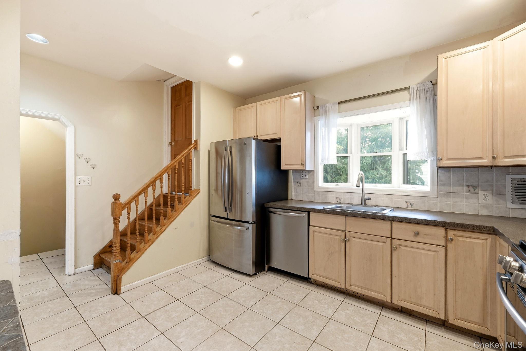 105 N Corona Avenue Property Photo 20