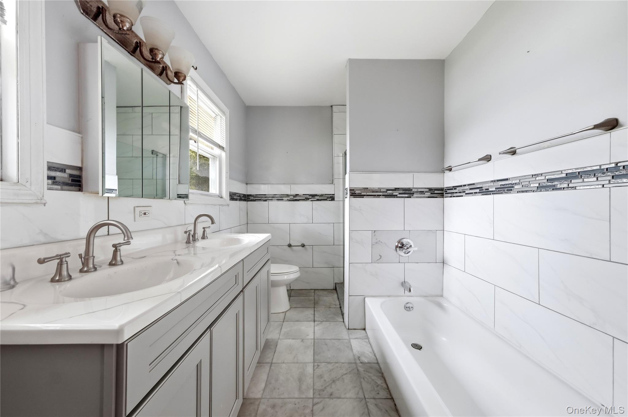 105 N Corona Avenue Property Photo 35