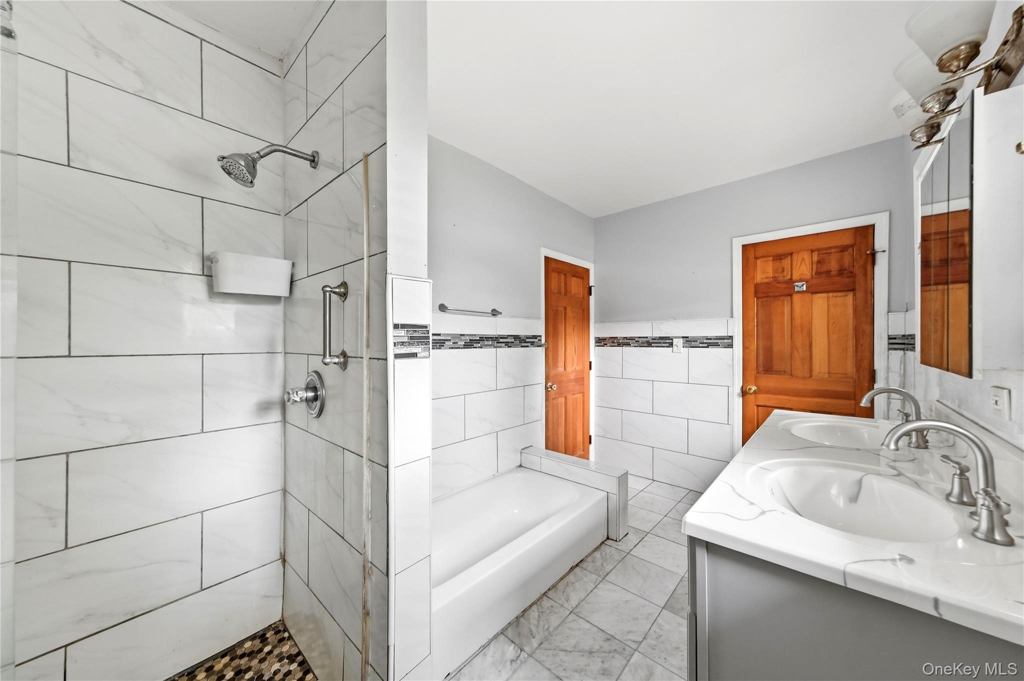 105 N Corona Avenue Property Photo 36