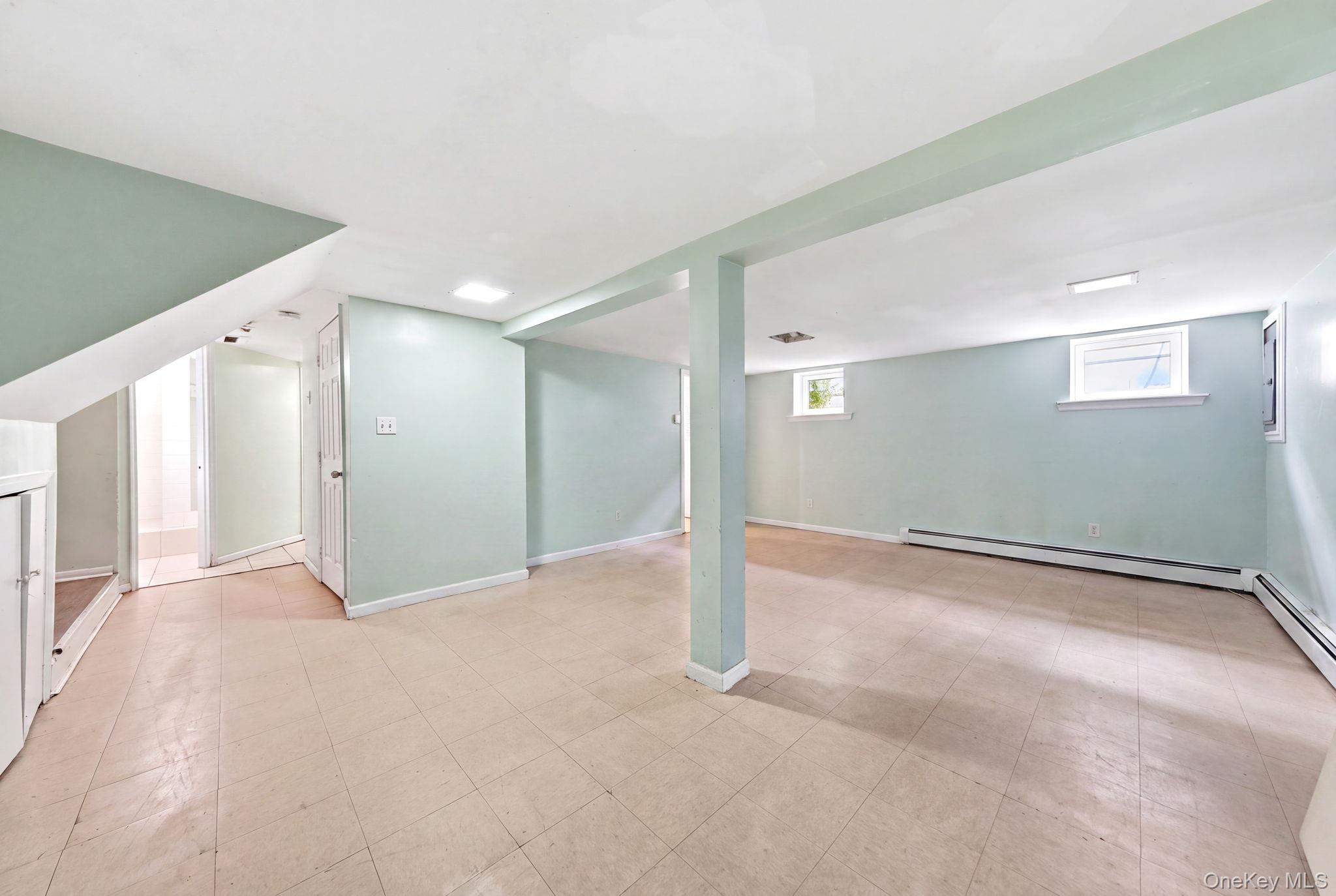 105 N Corona Avenue Property Photo 37
