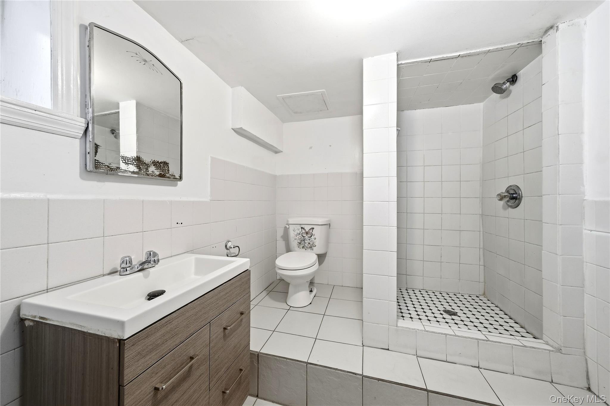 105 N Corona Avenue Property Photo 39