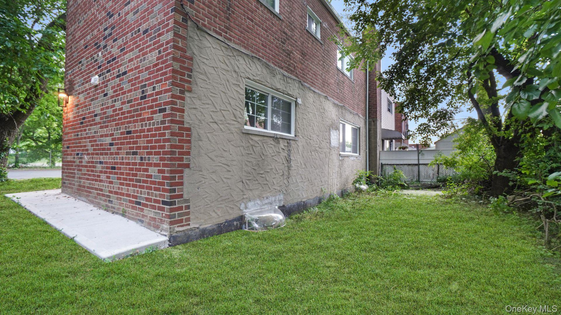 918 Throgs Neck Expwy Property Photo 23