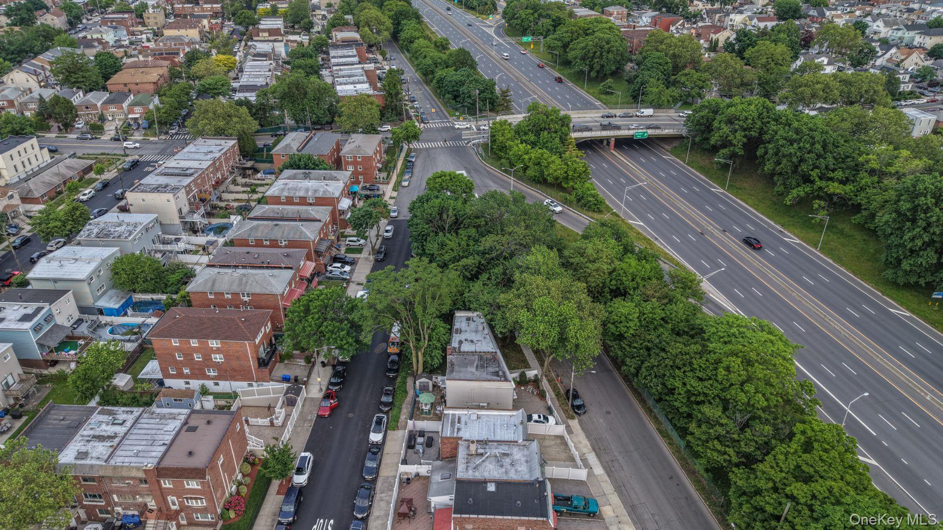 918 Throgs Neck Expwy Property Photo 25