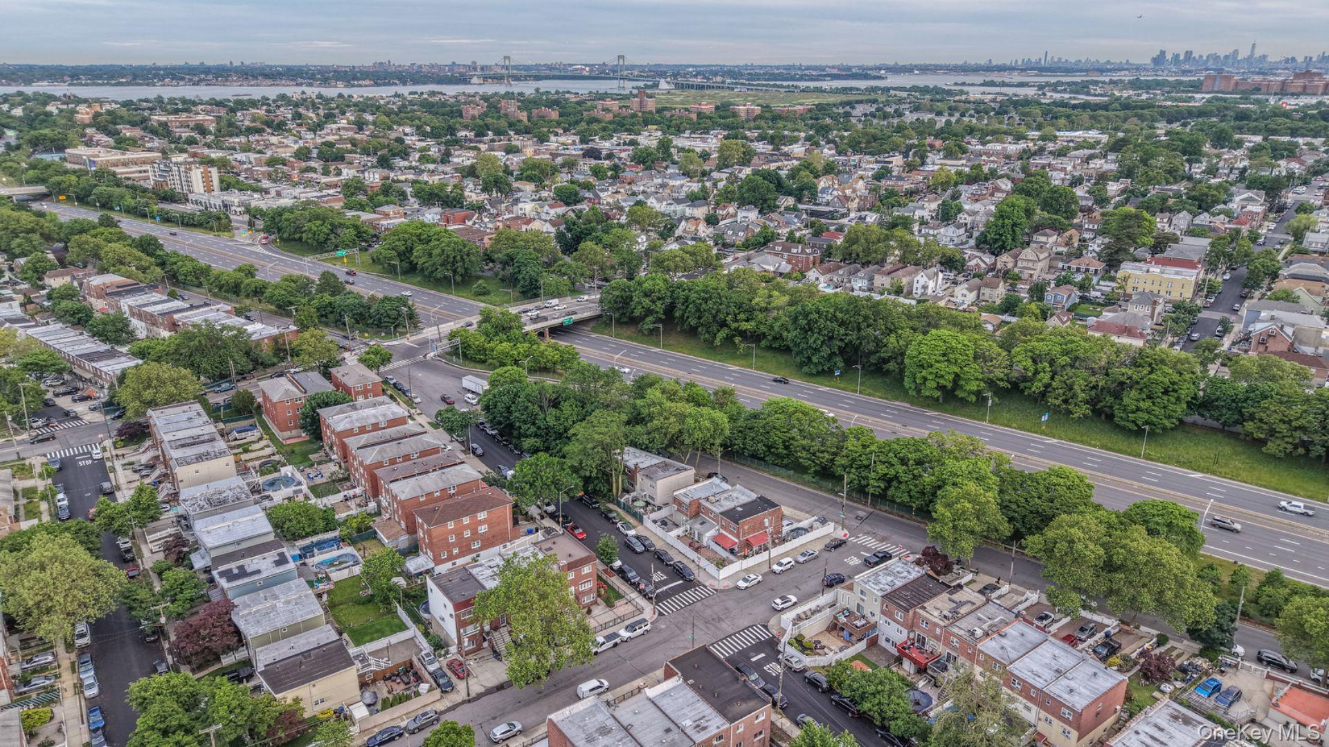 918 Throgs Neck Expwy Property Photo 26