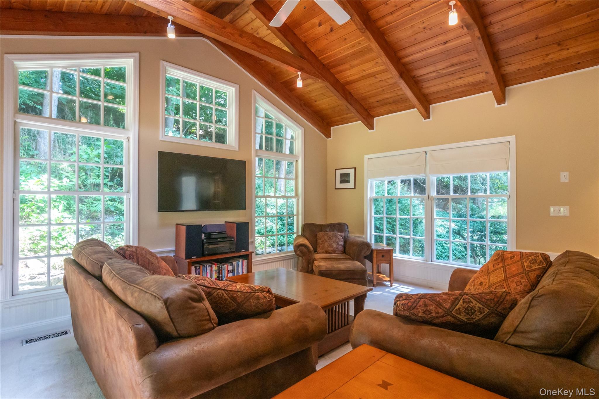 35 Marcourt Drive Property Photo 3